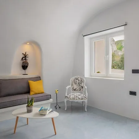 Tatil Evi Cave House Vóthon